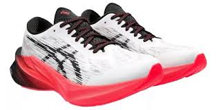 NOVABLAST 3 WHITE/BLACK